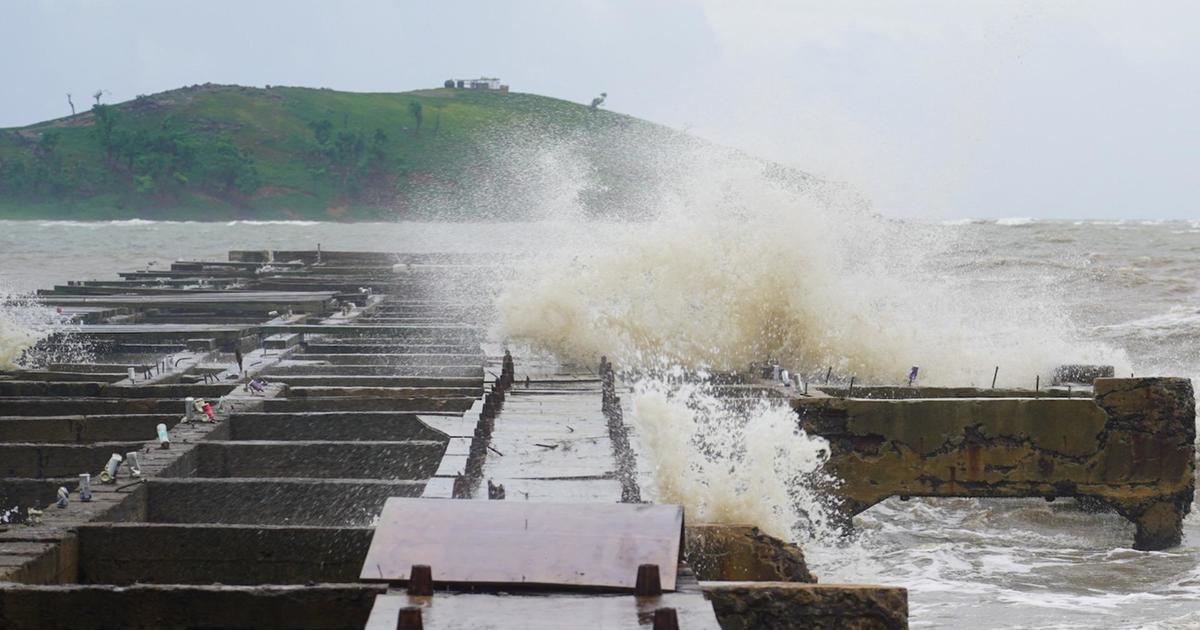 Hurricane Ernesto headed to Bermuda with 100 mph winds