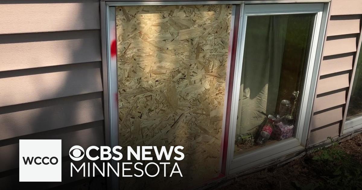 Community rallies around MN politician whose home was tagged by racist graffiti - CBS Minnesota