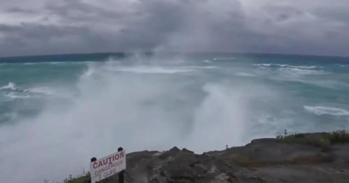 Eye Opener: Hurricane Ernesto pounds Bermuda