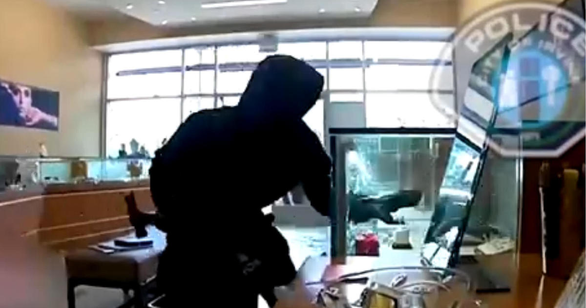 California governor signs new laws targeting smash and grab thefts