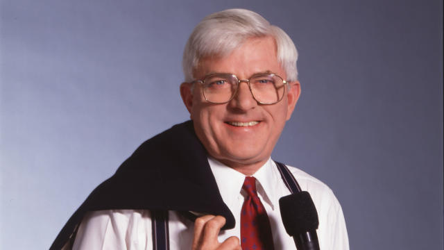 Phil Donahue poses for a portrait in New York, May 19, 1992. 