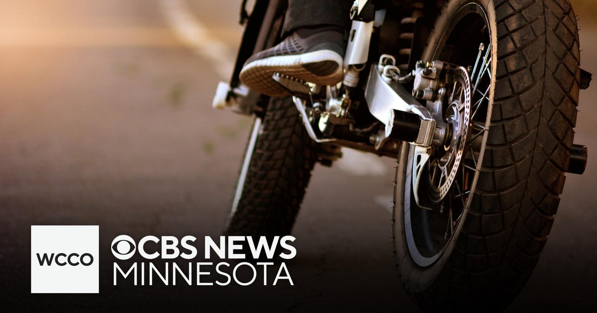 Lane splitting law goes into effect next summer in Minnesota - CBS 