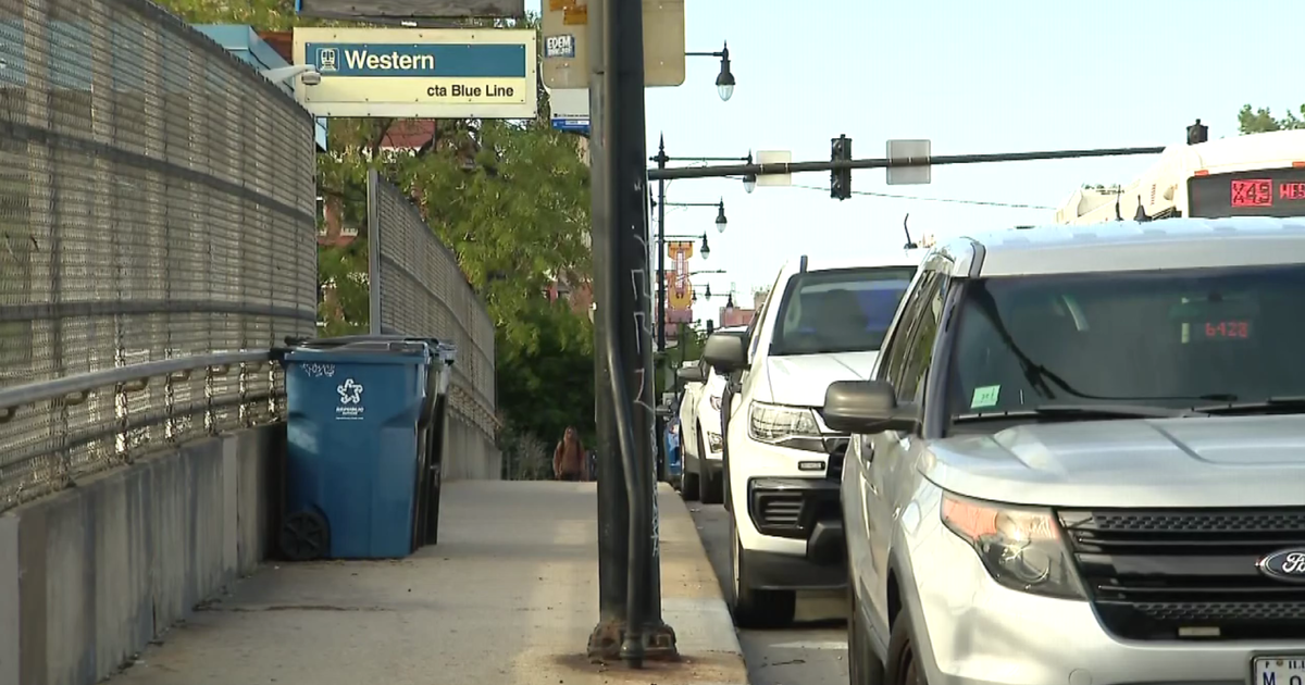 CTA Blue Line on Chicago’s West Side disrupted after hammer attack