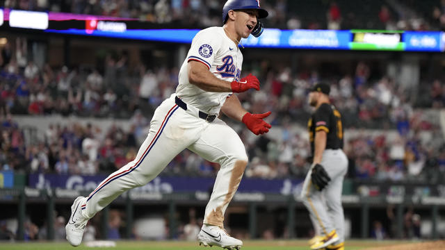 Pittsburgh Pirates v Texas Rangers 