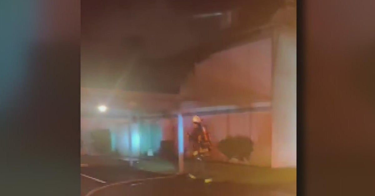 More than a dozen displaced, 4 injured in Stockton apartment fire