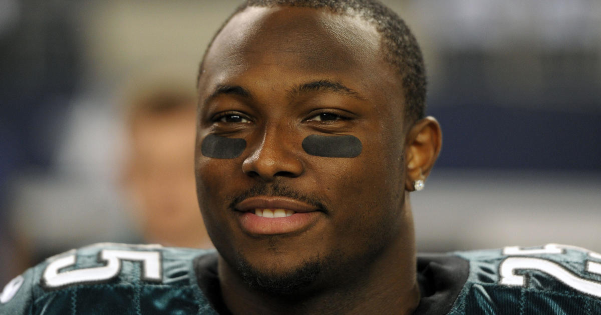 LeSean McCoy Inducted into Eagles Hall of Fame