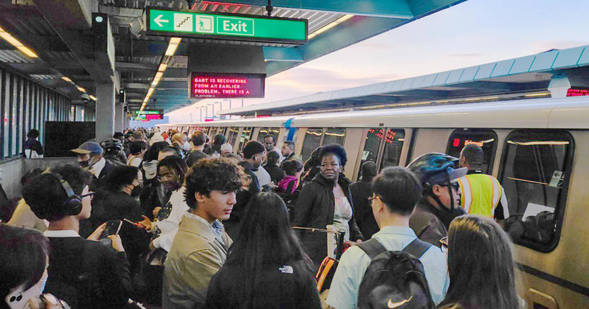 BART service in East Bay halted during Friday night commuter traffic