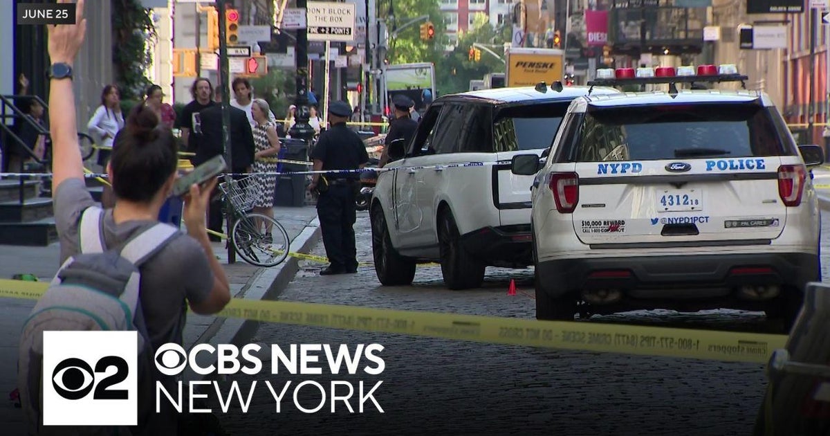 Man arrested in shooting death of NYC sneaker store owner - CBS New York