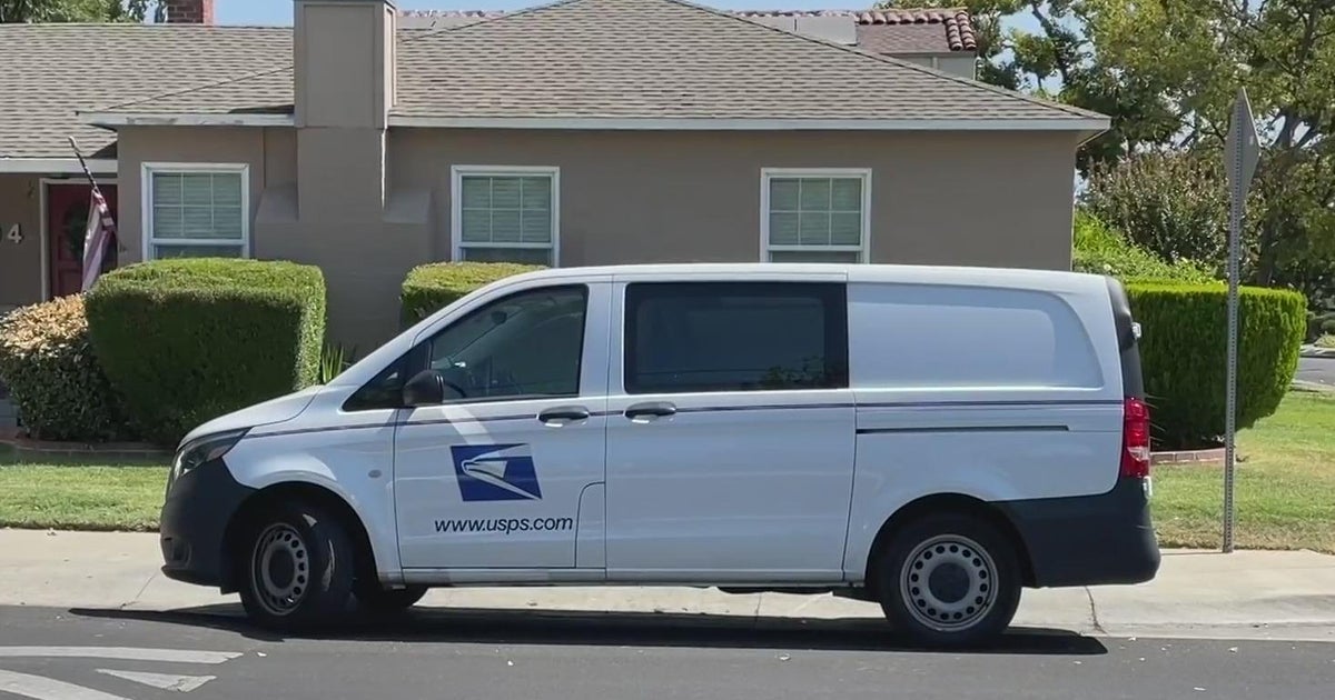 Two US Postal Service workers assaulted, robbed in Stockton
