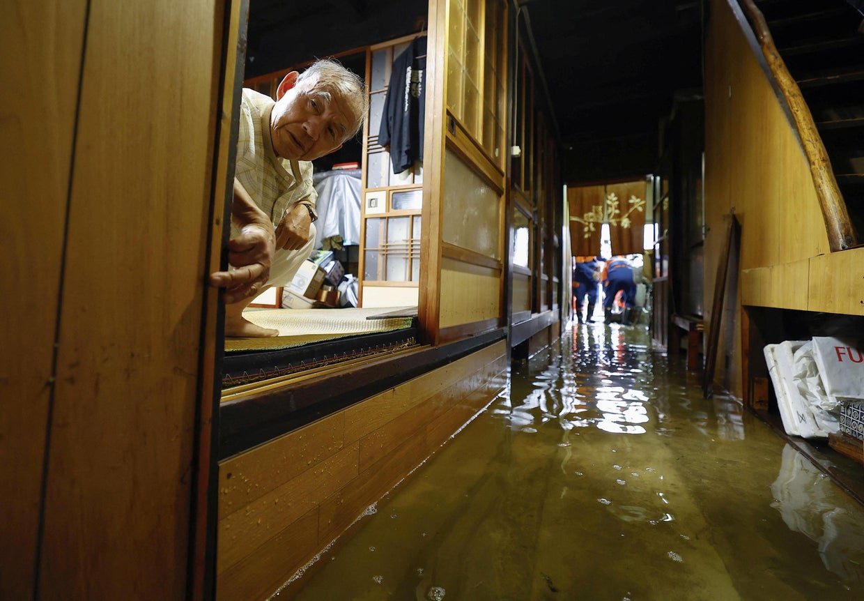 Storm Shanshan slowly moves across Japan as officials warn of ...