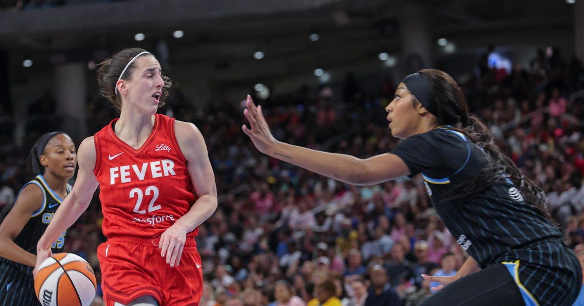 Caitlin Clark Leads Fever Past Sky