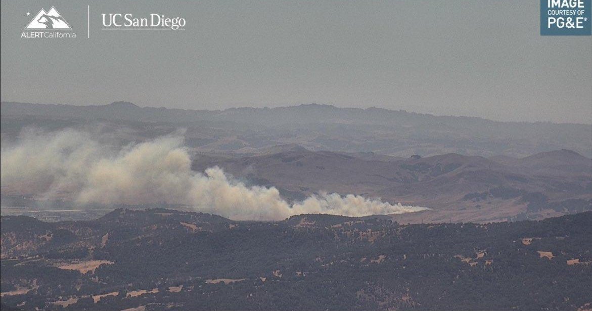Cal Fire crews respond to vegetation fire near Cordelia