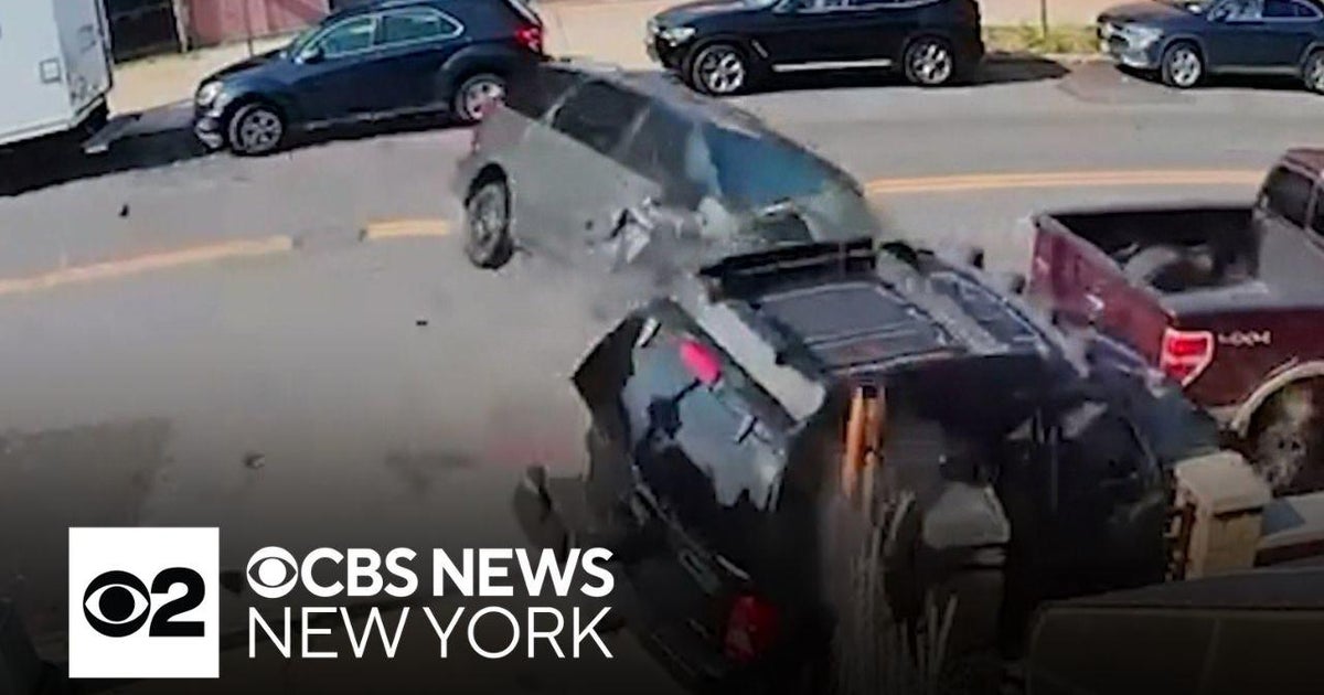 Video shows alleged hit-and-run driver crashing vehicle in Brooklyn ...