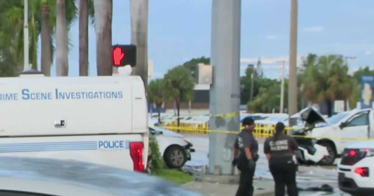 Man killed in SW 8 Street hit and run crash in SW Miami-Dade Man killed in SW 8 Street hit and run crash in SW Miami-Dade