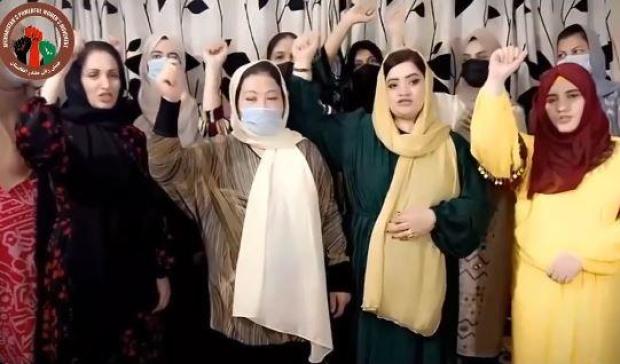 afghan-women-sing.jpg 