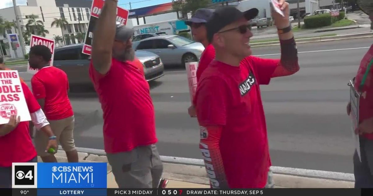 AT&T makes offer to end strike - CBS Miami