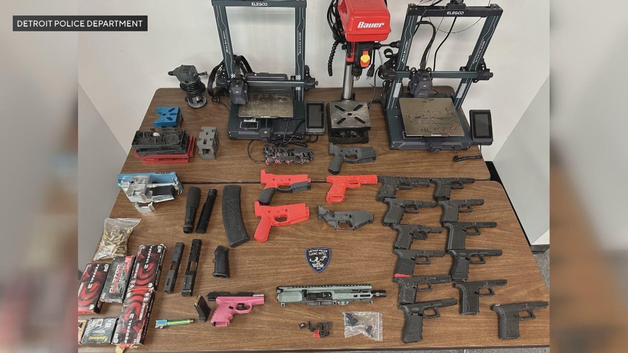 Teen arrested after Detroit raid uncovers illegal 3D-printed gun ...