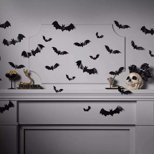 8-count Halloween decor kit bats 