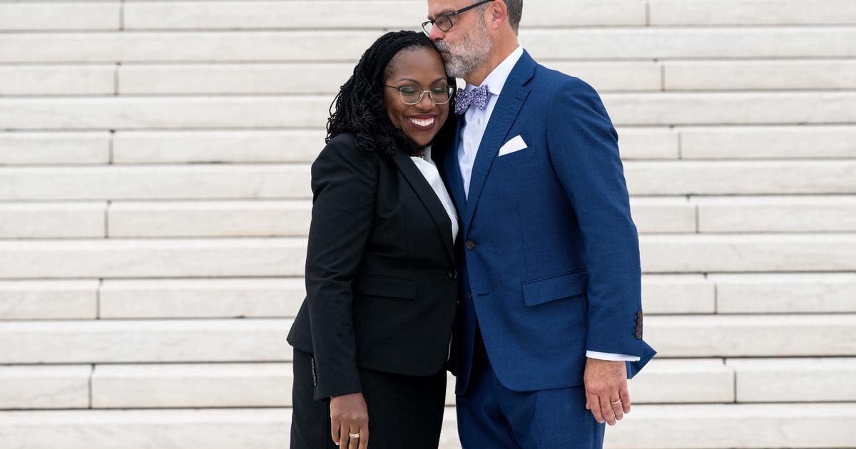 En Harvard, Ketanji Brown Jackson sabía de un estudiante blanco que luchaba para quitar una bandera confederada.Ahora es su marido.