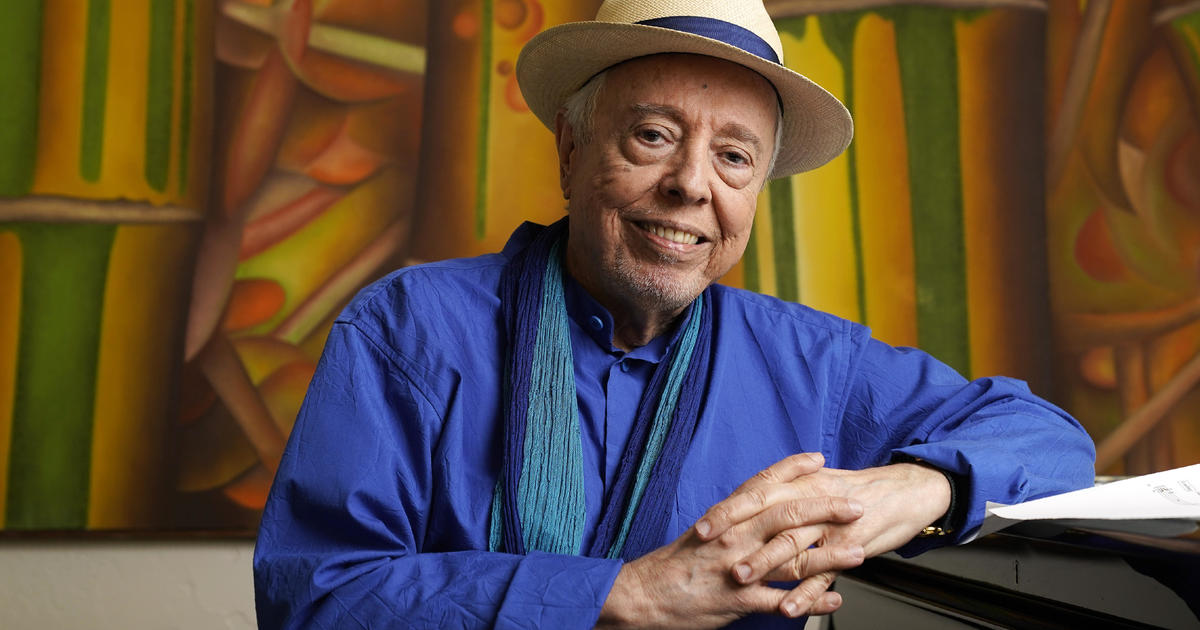 Sergio Mendes, leyenda de la bossa nova brasileña, muere a los 83 años