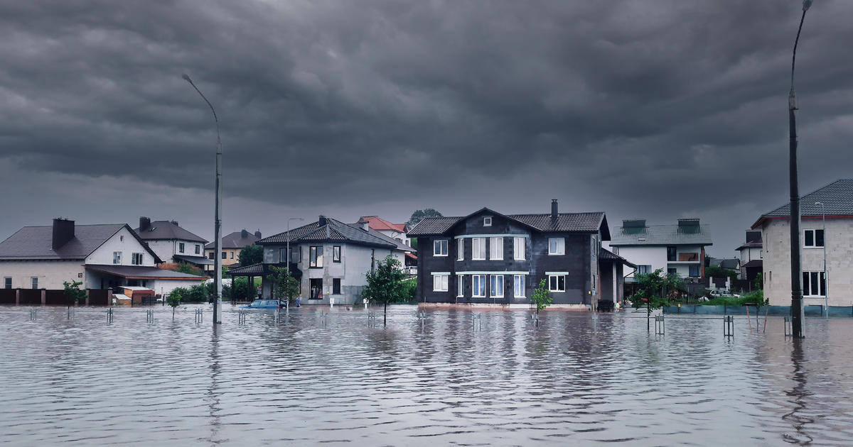 1 in 4 U.S. homeowners is financially unprepared for costs of extreme weather, report finds