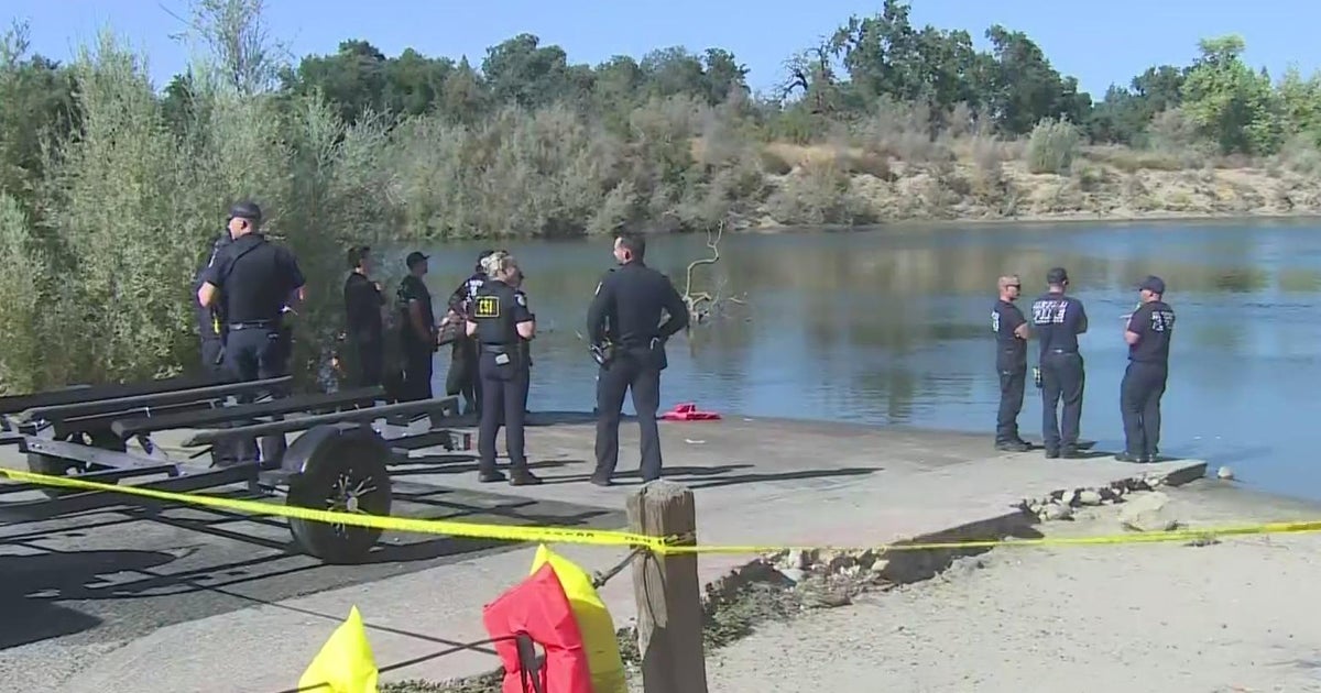 Fire crews pull body from American River in Sacramento
