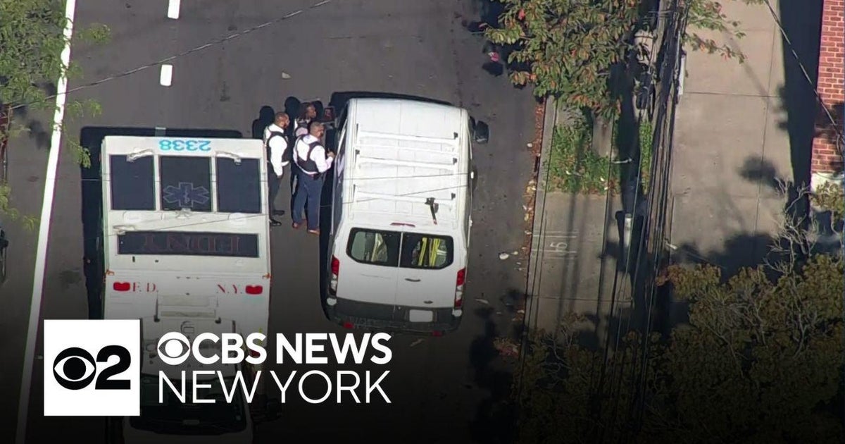 Bronx man shot several times after leaving home, NYPD says - CBS New York