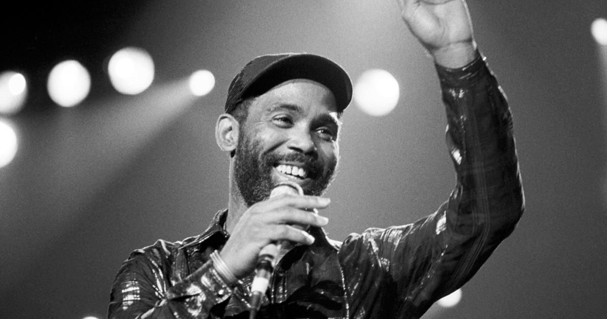 Frankie Beverly, cantante de R&B y oriunda de Filadelfia, muere a los 77 años, anuncia su familia