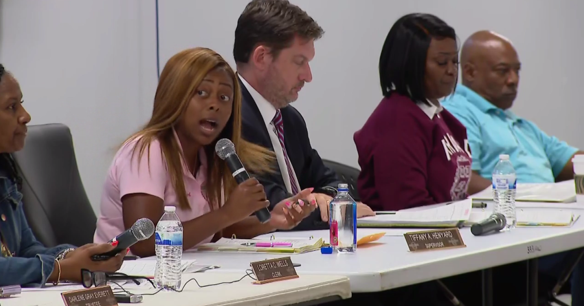 Controversial Dolton Mayor Tiffany Henyard clashes with board over spending: ‘I don’t see you doing nothing’