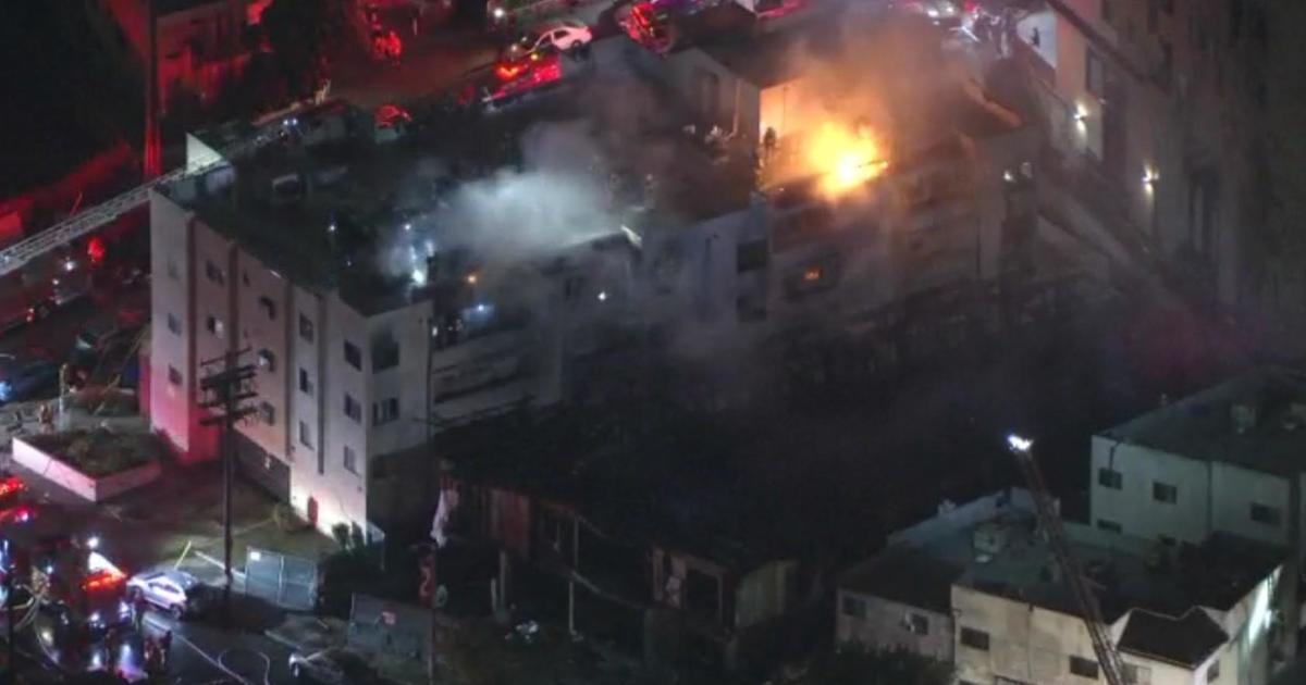 Police searching for arsonist who set large fire in Chinatown apartment complex