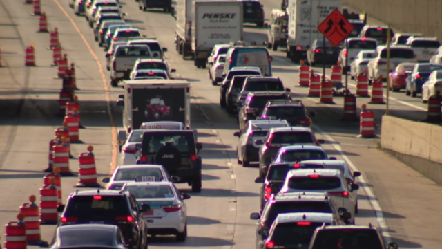 kennedy-expressway-traffic.png 