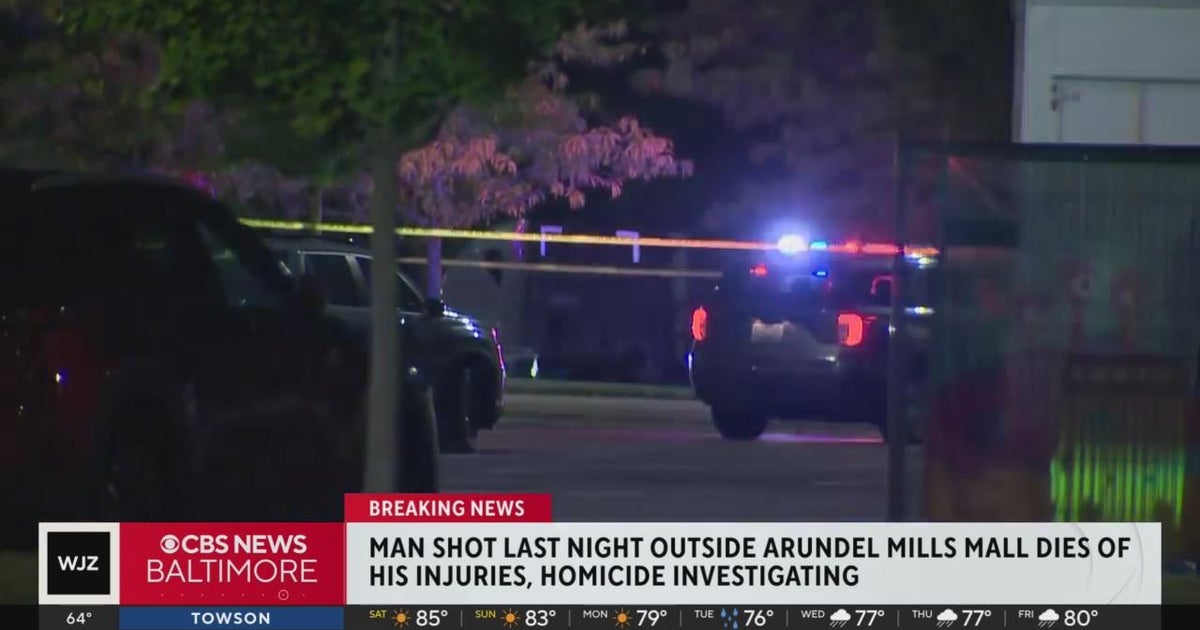 Police investigate the fatal shooting of a man in parking lot near ...