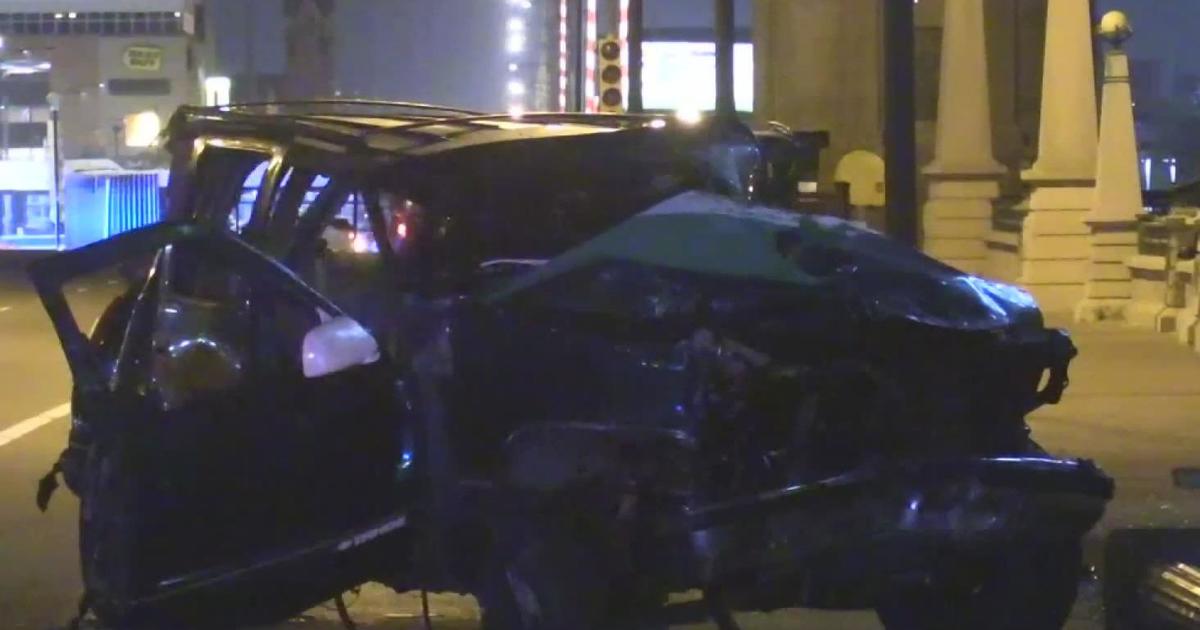 Woman killed, 2 others seriously injured after accident in South Loop