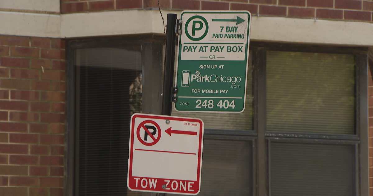 Driver faces thousands in car repairs after finding seemingly perfect Chicago parking spot Driver faces thousands in car repairs after finding seemingly perfect Chicago parking spot