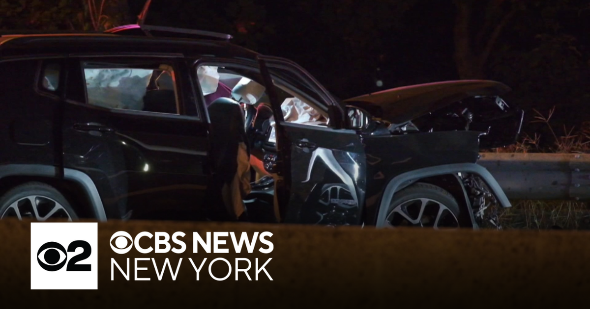 Major crash on Route 4 overnight in Bergen County - CBS New York