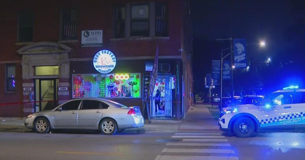 13-year-old girl among 4 people shot inside Chicago fitness studio