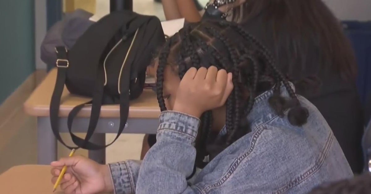 San Francisco parents in limbo as they await school closure list - CBS ...