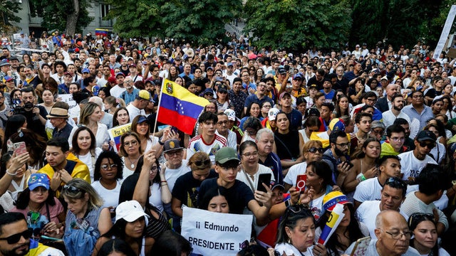 Venezuelan Opposition Leader Edmundo Gonzalez Receives Asylum In Spain 