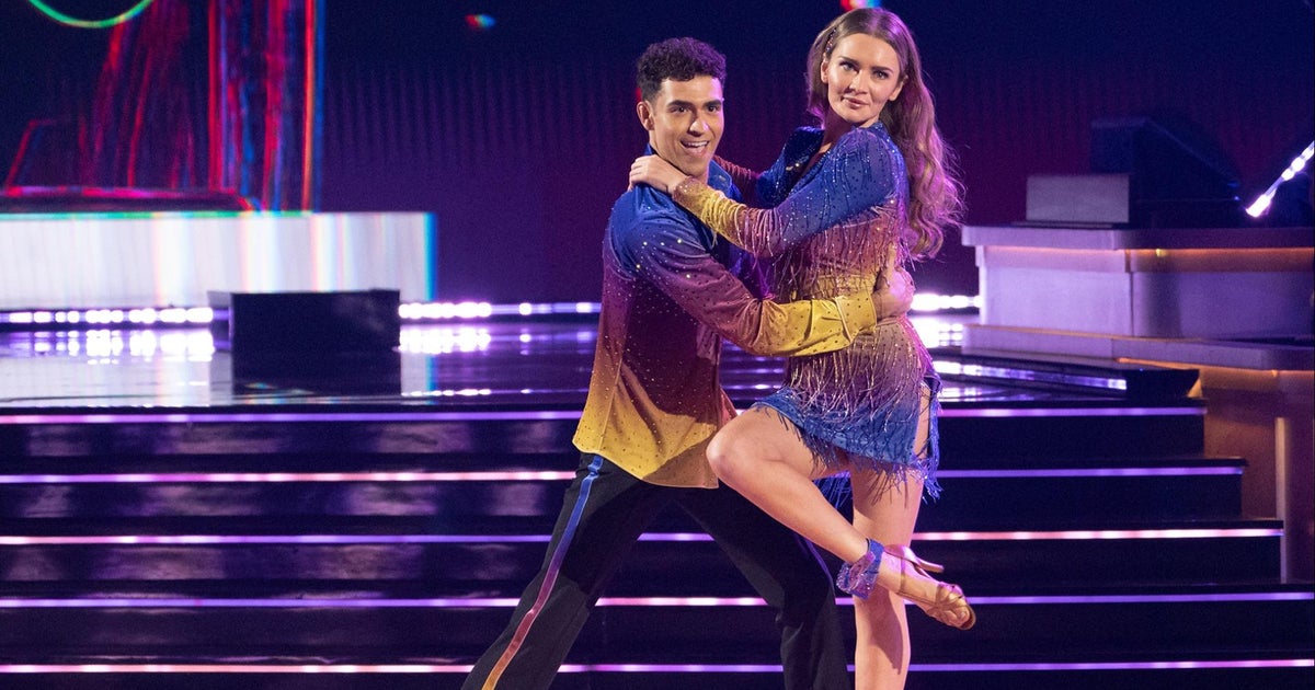 Anna Sorokin makes "Dancing with the Stars" debut in ankle monitor