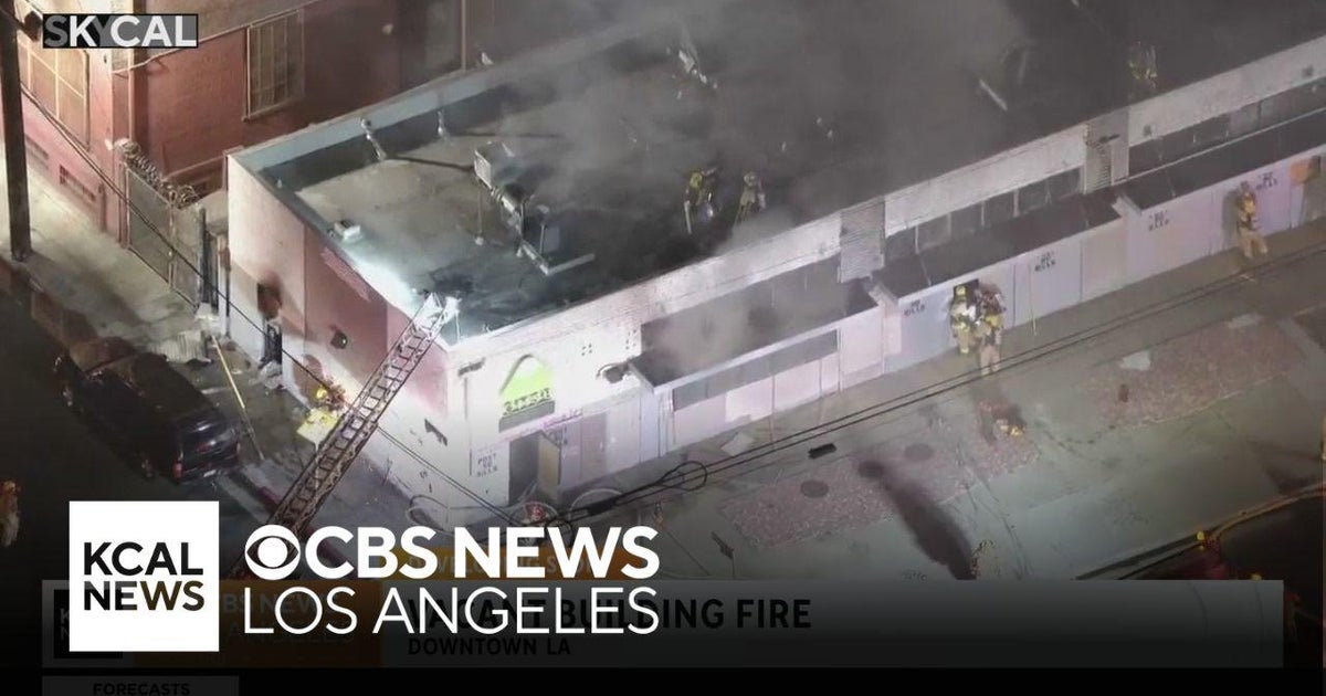 Firefighters put out blaze at vacant downtown Los Angeles building ...