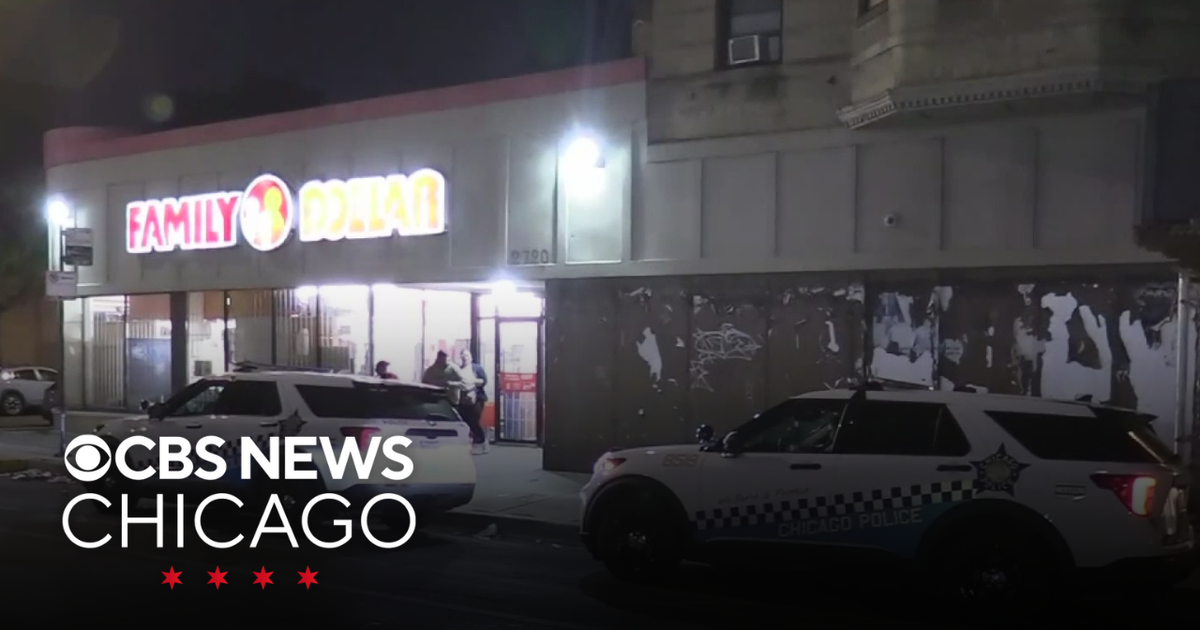 Man charged in armed robbery at West Town Family Dollar - CBS Chicago