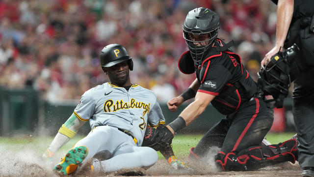 Pittsburgh Pirates v Cincinnati Reds 