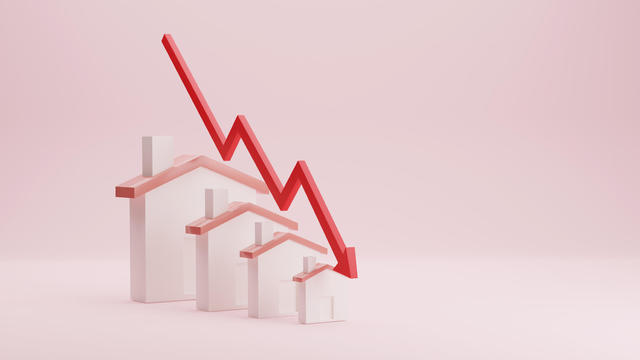 Graph of real estate market where arrowhead is falling. 