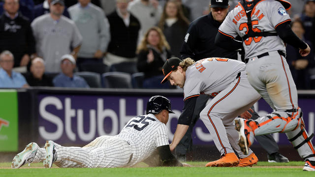 yankees-orioles-gleyber-torres.jpg 