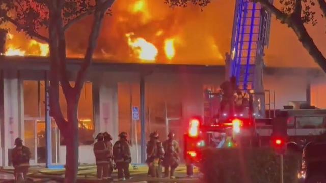 Morgan Hill auto parts store fire 