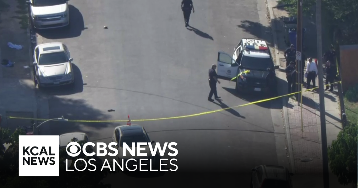4 women wounded in South Los Angeles shooting - CBS Los Angeles