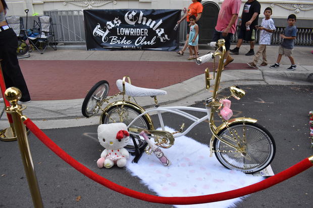 Las Chulaz Lowrider Bike Club.jpg 