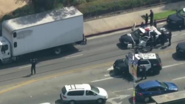 south-la-pursuit-suspect-surrender.jpg 