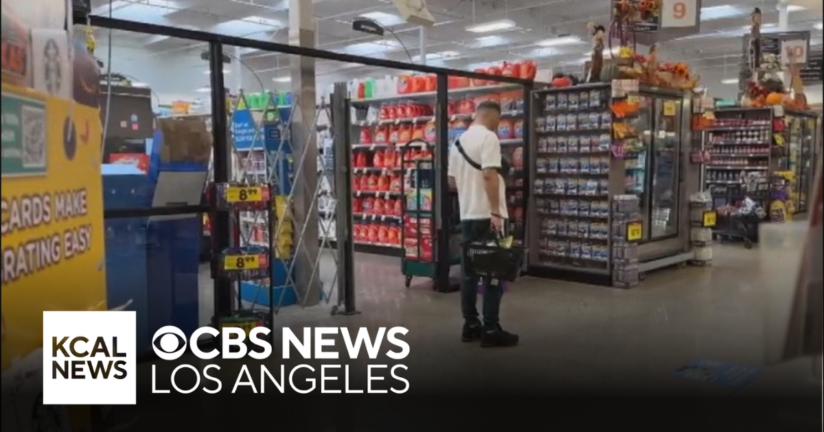 Residents react to glass partition at Burbank Ralphs CBS Los Angeles