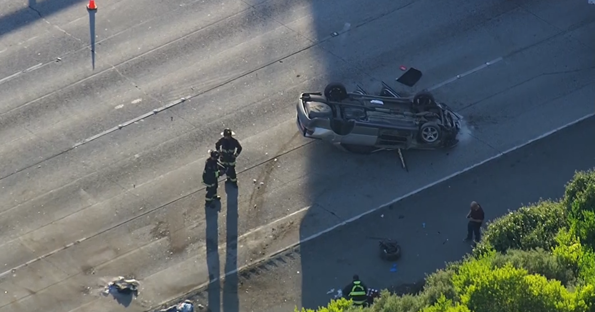 Crash on I-580 westbound in Oakland snarls traffic